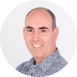 Portretfoto van Gabor Vis van Heemst, programmamanager bij het hoogwaterbeschermingsprogramma binnen Hoogheemraadschap Hollands Noorderkwartier.