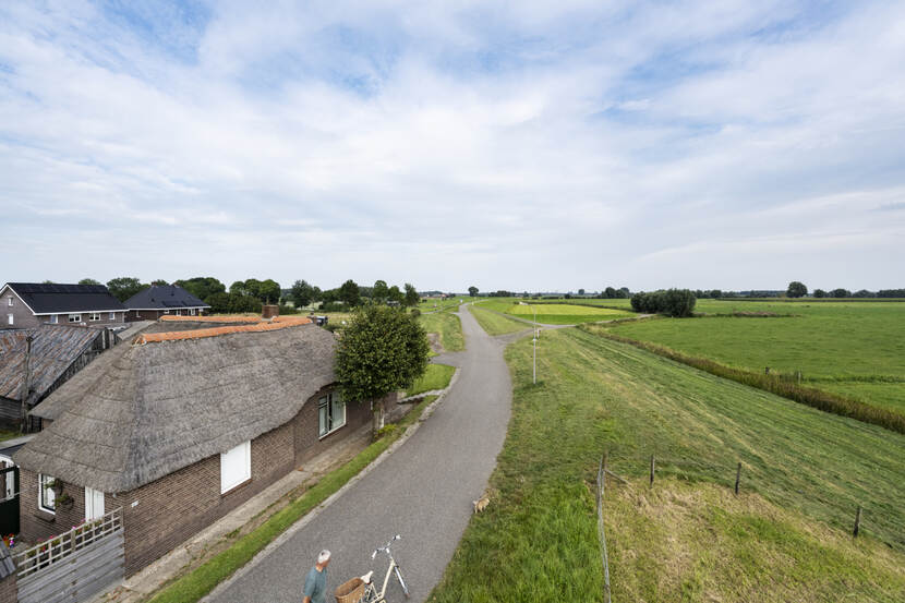 De IJsseldijk tussen Zwolle (Westenholte) en IJsselmuiden