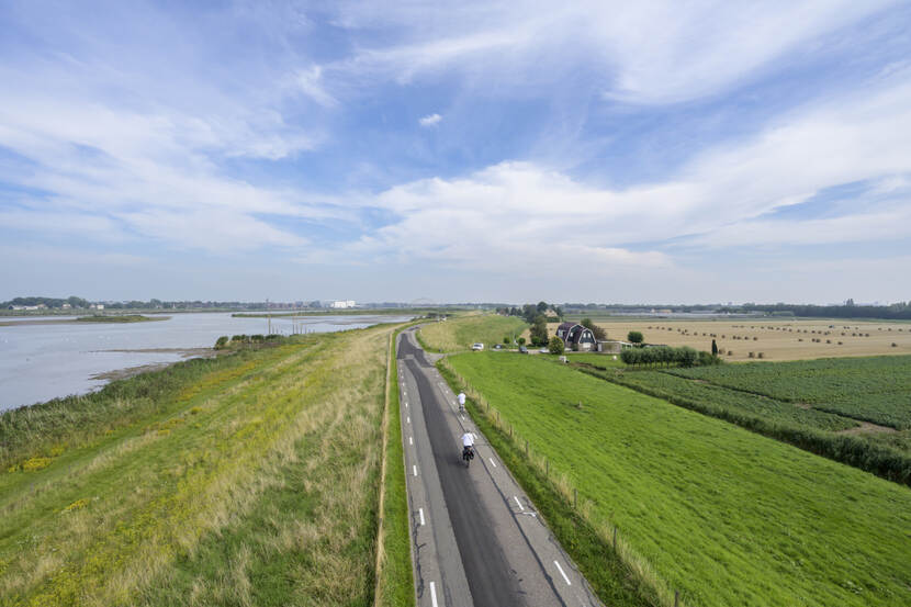 Oostdijk - Donkerslootsedijk - Oostmolendijk