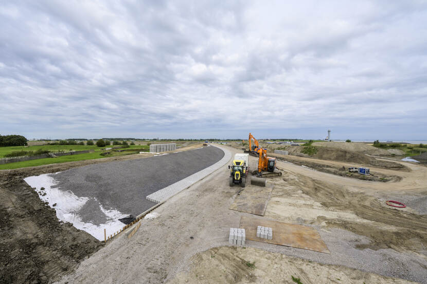 Werkzaamheden aan dijktraject 30-2, nabij Hansweert